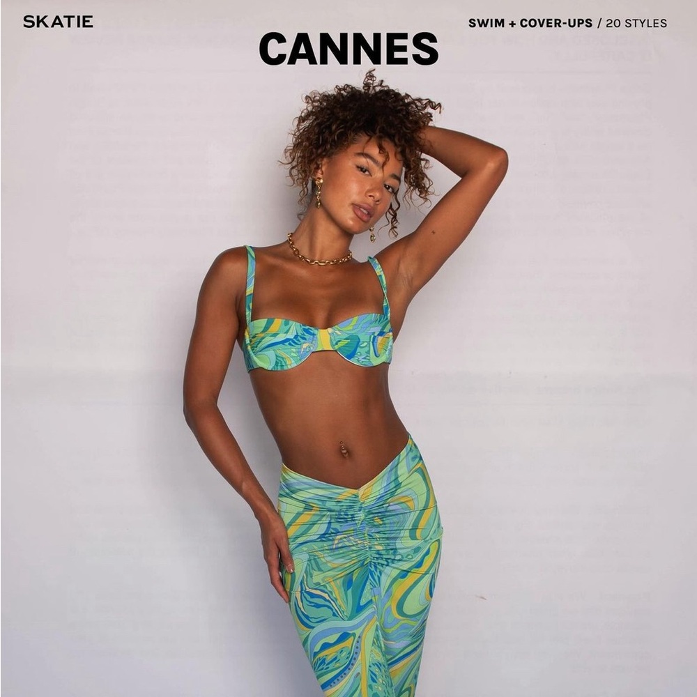 SKATIE. CANNES PRINT. NWT.